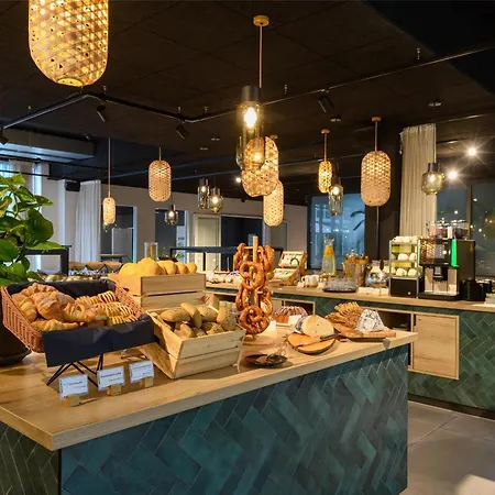 Flightgate Munich Airport Hotel, A Member Of Radisson Individuals-3